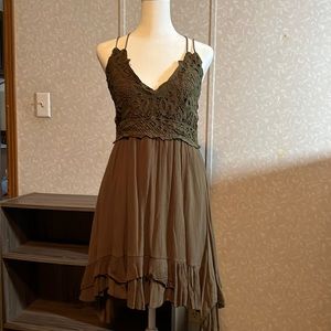 Chelsea & Violet olive green summer dress